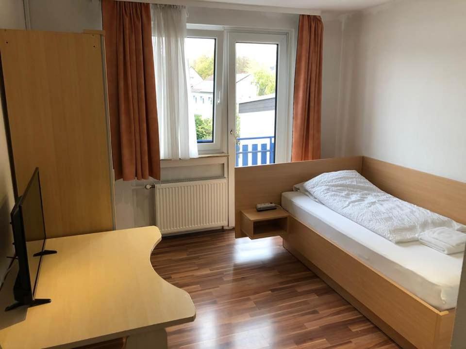 Hotel Kriftelerhof Extérieur photo