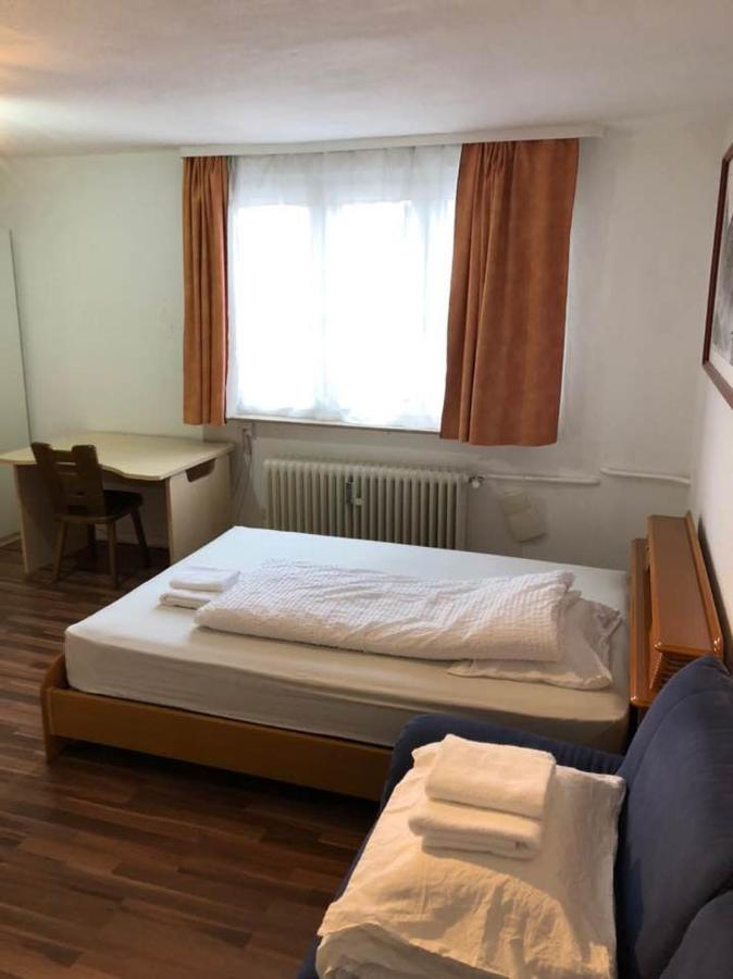 Hotel Kriftelerhof Extérieur photo